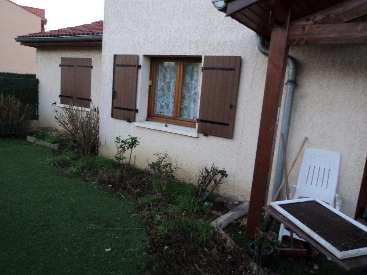 Le Clairefontaine Apartment Rillieux-la-Pape Exterior photo